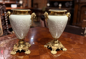Парные селадоновые вазы Minton