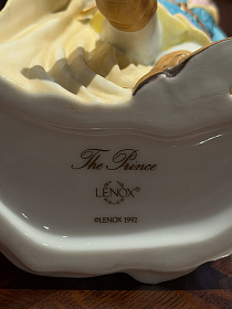 Статуэтка фарфоровая Lenox "Принц"