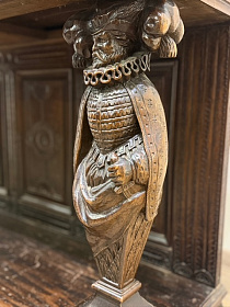 Антикварный кабинетный шкаф, 1880 год