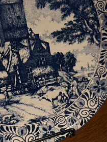 Тарелка настенная Delft Blue «Лето» (Chemkefa)